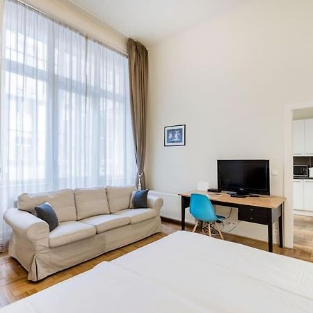 Klarahome Apartment Будапеща Екстериор снимка