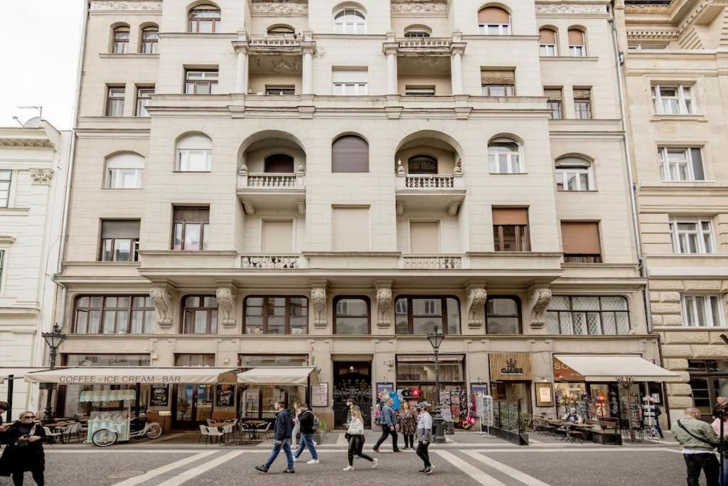 Klarahome Apartment Будапеща Екстериор снимка