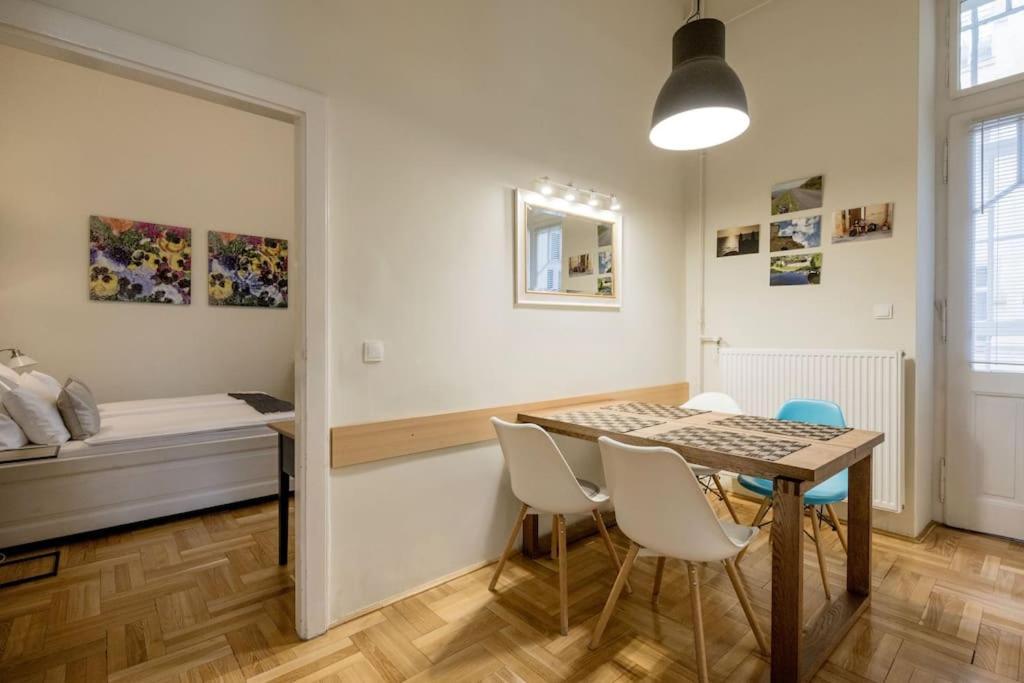 Klarahome Apartment Будапеща Екстериор снимка